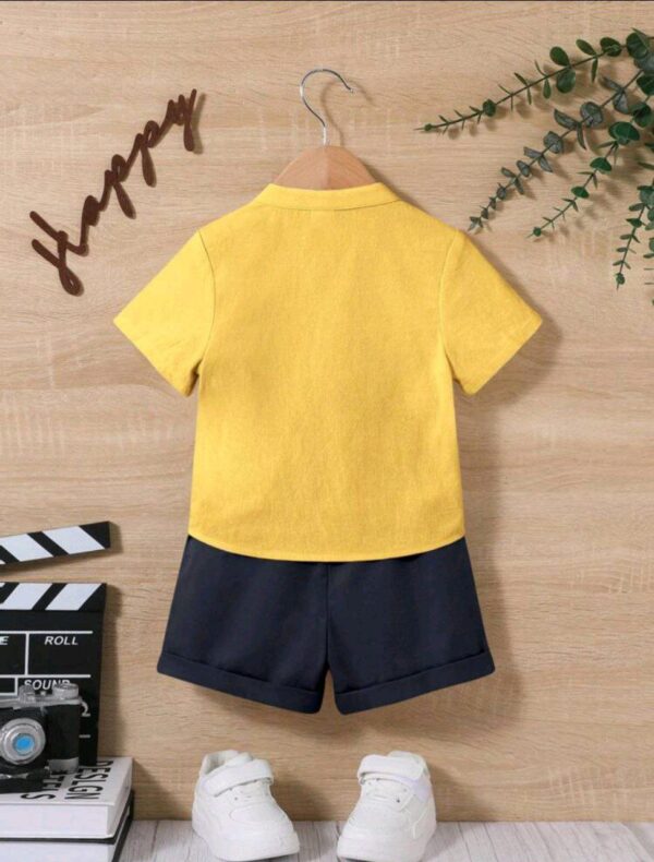 ⁦SHEIN مجموعة ملابس طفل صبي مكونة من قميص بولو قصير الأكمام بلون سادة وشورت كاجوال⁩ - الصورة ⁦2⁩