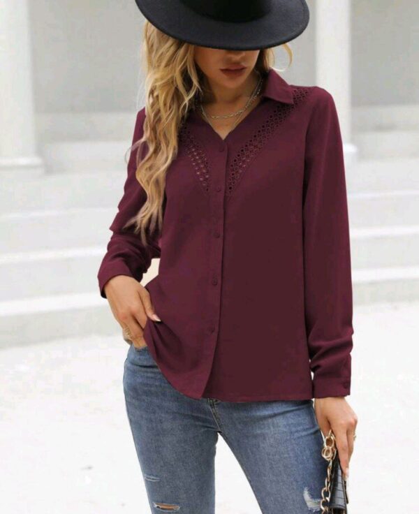 SHEIN LUNE قميص كاجوال للنساء من الدانتيل المخرم وخامة القماش مفتوح الأزرار، مناسب للارتداء اليومي في فصل الخريف