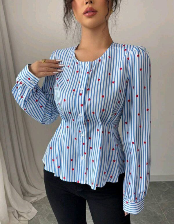 ⁦Rafferiza بلوزة نسائية بأكمام طويلة بتصميم قلب مخطط باللون الأزرق والأبيض، أنيقة ومميزة، مناسبة للربيع والصيف والخريف والشتاء⁩ - الصورة ⁦2⁩